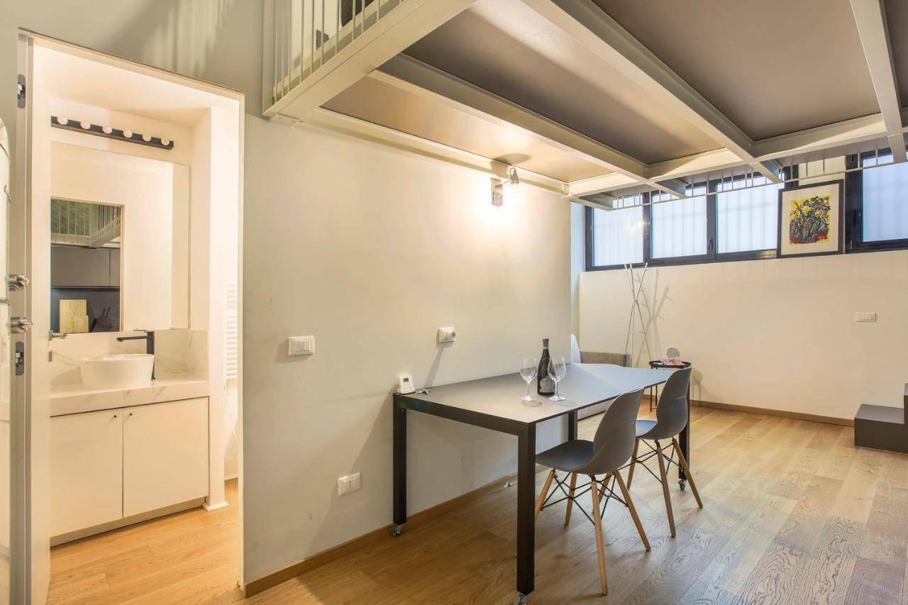 Modern Loft In Porta Venezia - Hosted By Sweetstay ميلان المظهر الخارجي الصورة