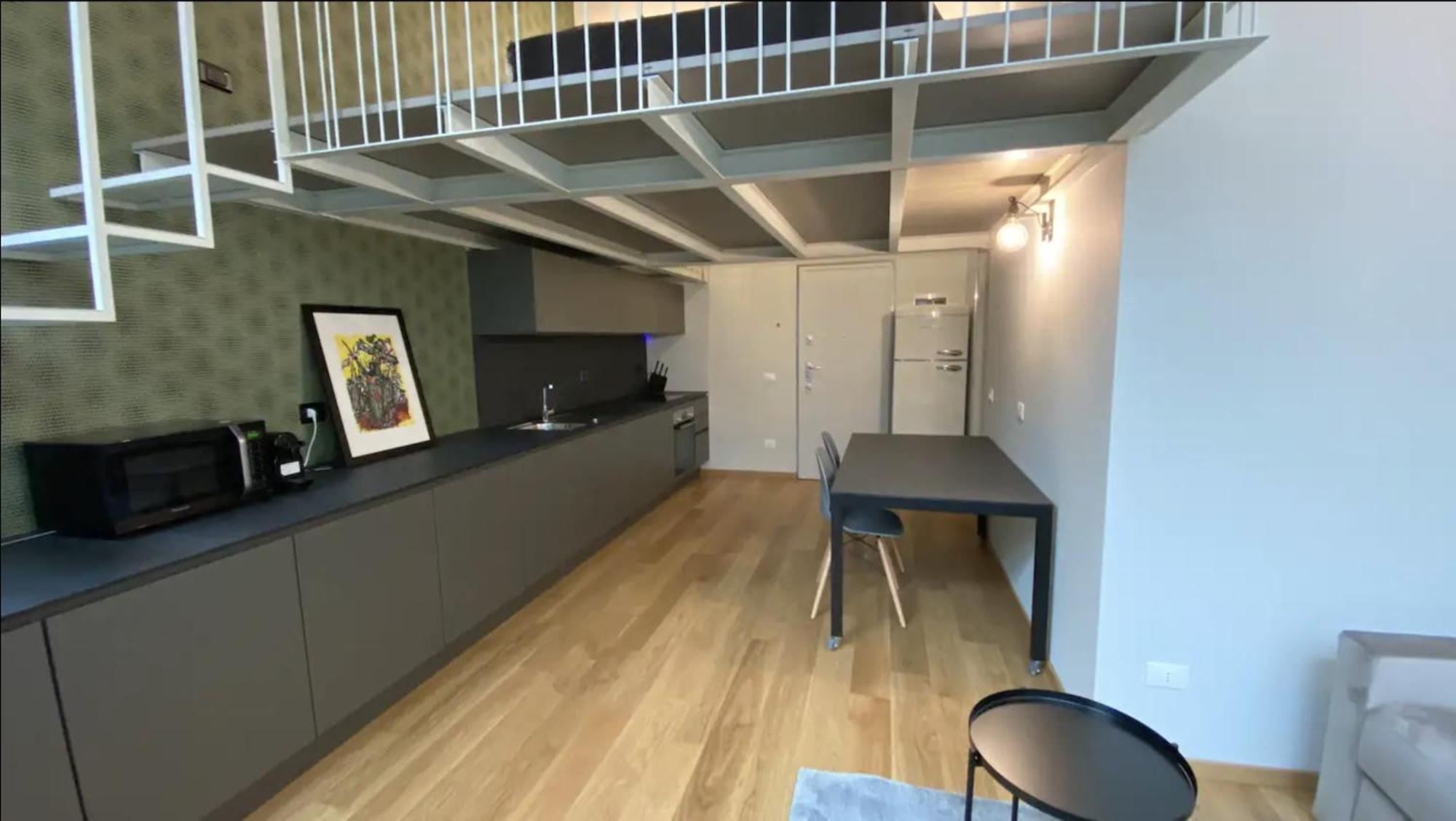 Modern Loft In Porta Venezia - Hosted By Sweetstay ميلان المظهر الخارجي الصورة